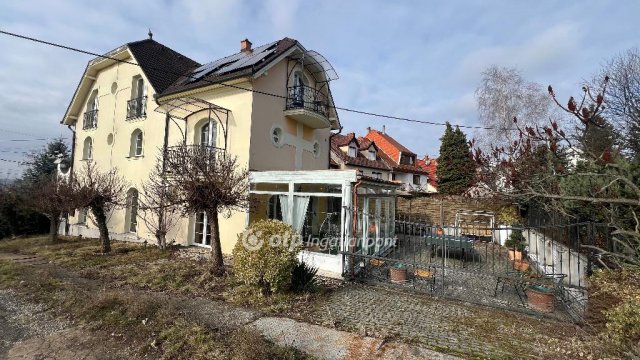 Eladó hotel, Egerben 279 M Ft / költözzbe.hu