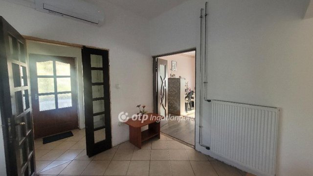 Eladó családi ház, Jászkisérén 19.9 M Ft, 2 szobás