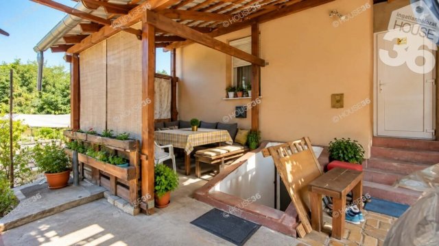 Eladó családi ház, Kecskeméten 33.9 M Ft, 2 szobás