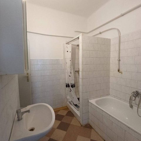 Eladó téglalakás, Salgótarjánban, Alagút utcában 17.9 M Ft