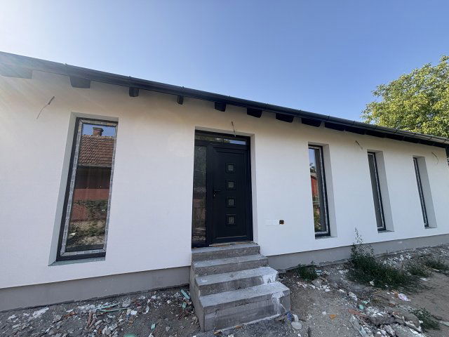 Eladó családi ház, Pilisen 90 M Ft, 3+2 szobás