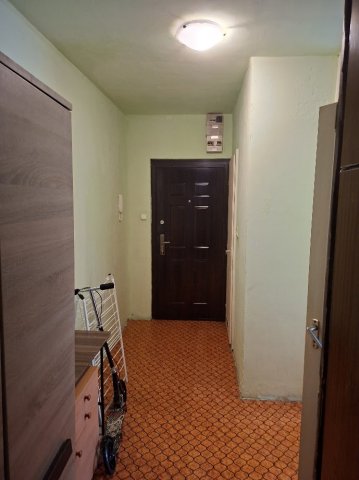 Eladó panellakás, Komlón 19.9 M Ft, 2+1 szobás
