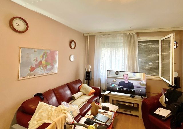 Eladó panellakás, Szegeden 24.8 M Ft, 1+2 szobás