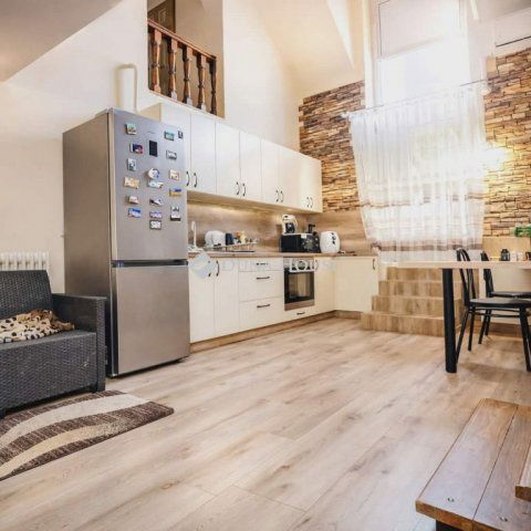 Eladó ikerház, Hajdúsámsonon 62 M Ft, 4 szobás