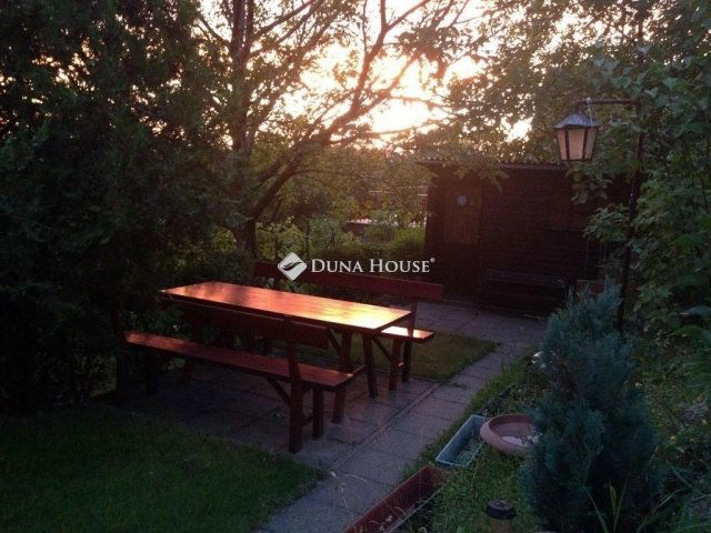 Eladó családi ház, Mogyoródon 46 M Ft, 4 szobás