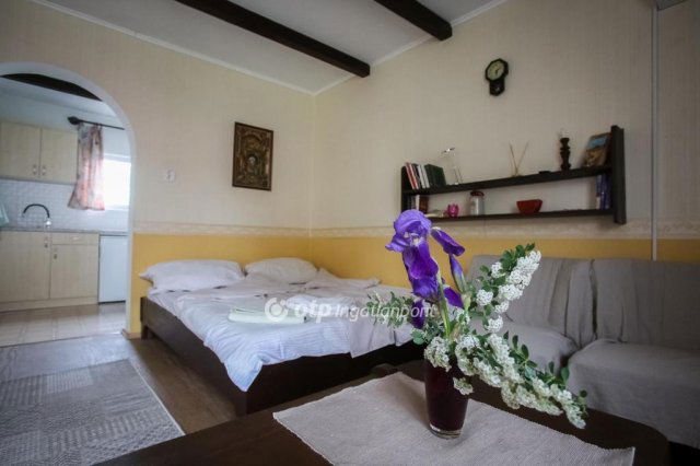 Eladó családi ház, Harkányban 119 M Ft, 7+1 szobás