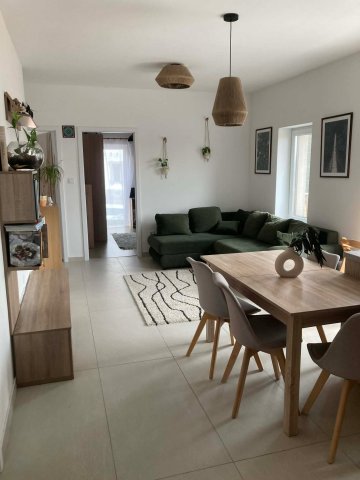 Eladó téglalakás, Gödöllőn 87.9 M Ft, 4 szobás