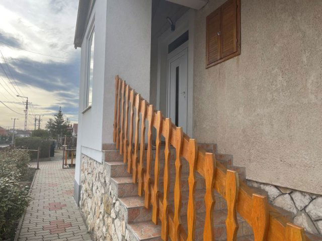 Eladó családi ház, Győrött 92 M Ft, 4 szobás