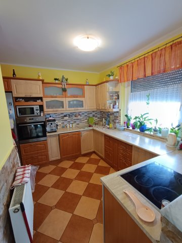 Eladó családi ház, Polgárdin 89.5 M Ft, 4 szobás