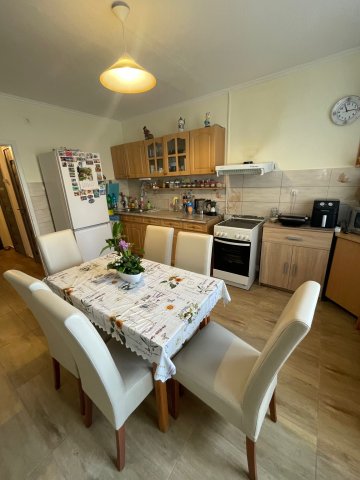 Eladó téglalakás, Nyíregyházán 52.9 M Ft, 3 szobás