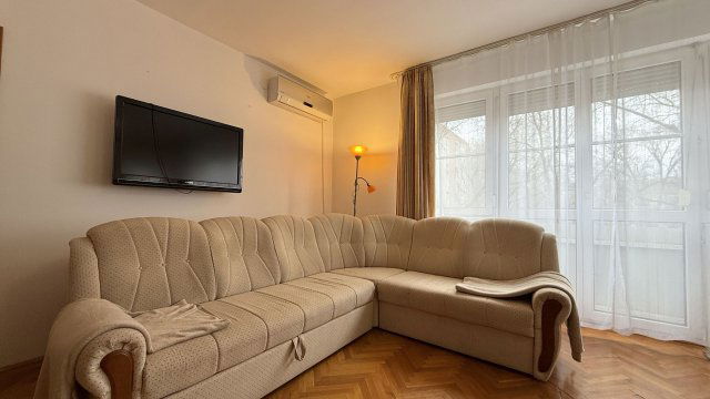 Kiadó téglalakás, albérlet, Debrecenben 300 E Ft / hó, 4 szobás