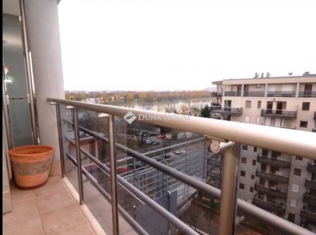 Kiadó téglalakás, albérlet, Budapesten, III. kerületben