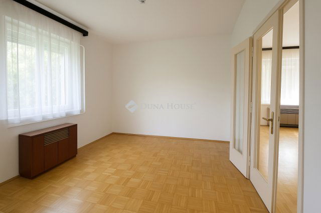 Eladó téglalakás, Budapesten, XII. kerületben 117 M Ft, 3 szobás
