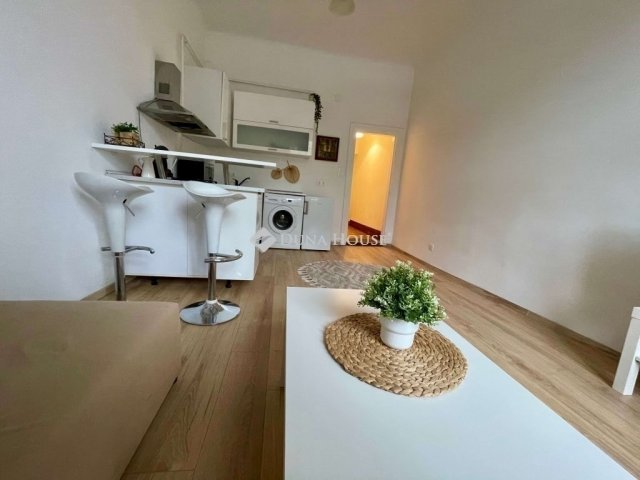 Eladó téglalakás, Budapesten, XIII. kerületben 49 M Ft, 1 szobás