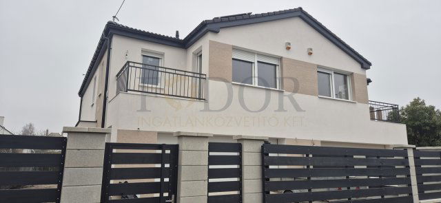 Eladó ikerház, Budapesten, XVIII. kerületben 159 M Ft, 4 szobás