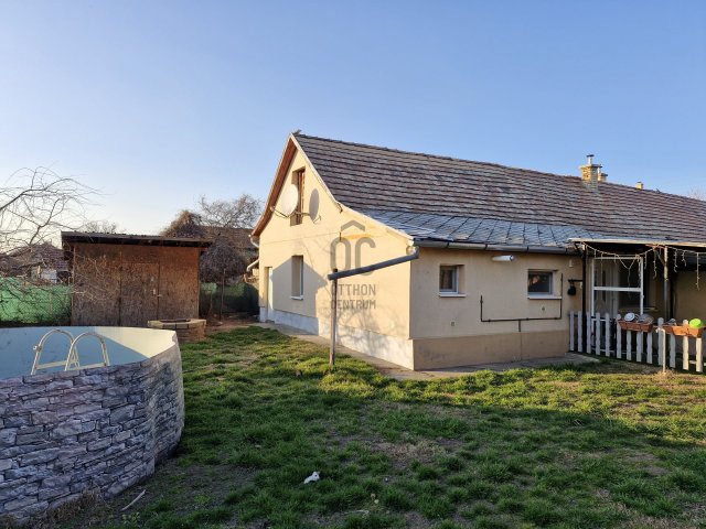 Eladó családi ház, Monoron 29.999 M Ft, 2 szobás