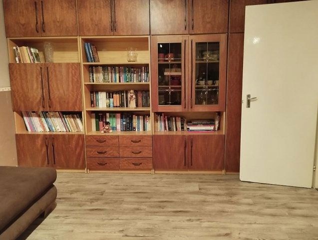 Eladó panellakás, Vácon 61.5 M Ft, 2 szobás