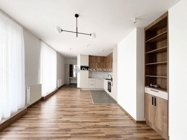 Eladó téglalakás, Budapesten, III. kerületben 175.6 M Ft