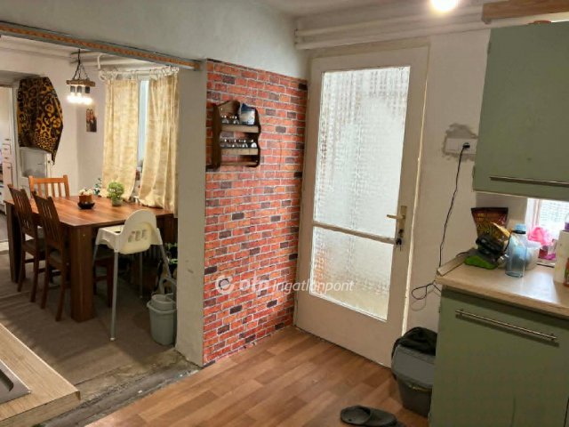 Eladó családi ház, Békésen 14.5 M Ft, 2 szobás