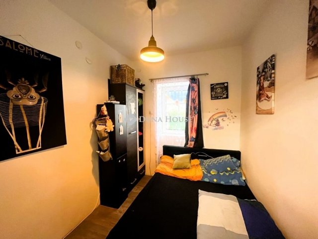 Eladó téglalakás, Balatonfüreden 64.99 M Ft, 2 szobás