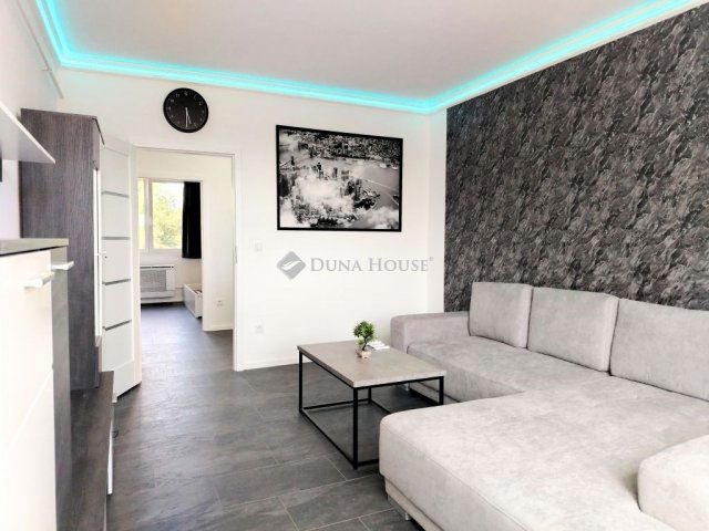 Kiadó téglalakás, albérlet, Debrecenben 280 E Ft / hó, 3 szobás