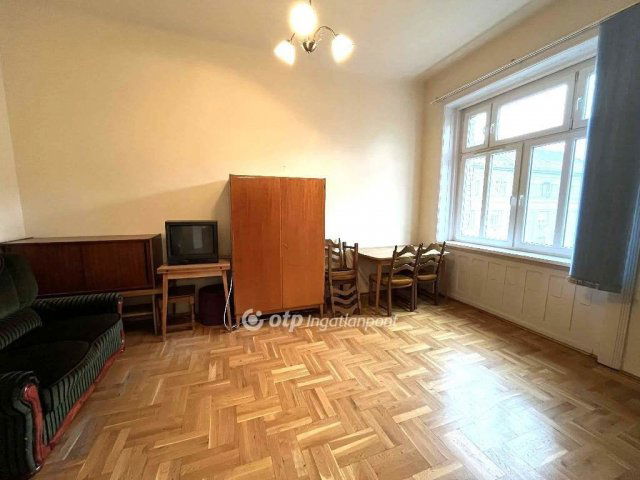 Eladó téglalakás, Budapesten, VIII. kerületben 73.5 M Ft