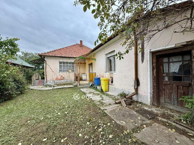Eladó családi ház, Sajópetrin 17.9 M Ft, 3 szobás
