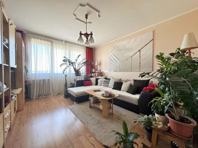 Eladó téglalakás, Szombathelyen 42.5 M Ft, 2 szobás