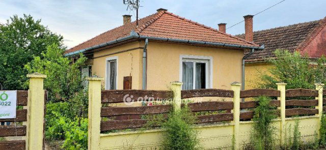 Eladó családi ház, Létavértesen 22.9 M Ft, 2 szobás