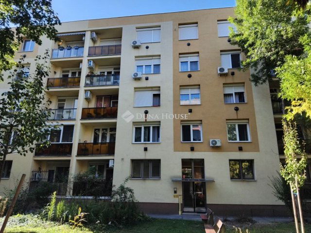 Kiadó téglalakás, albérlet, Kecskeméten 180 E Ft / hó
