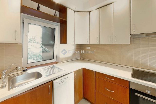 Eladó téglalakás, Kecskeméten 69.9 M Ft, 3 szobás