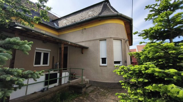 Eladó családi ház, Budapesten, XVIII. kerületben 73.99 M Ft