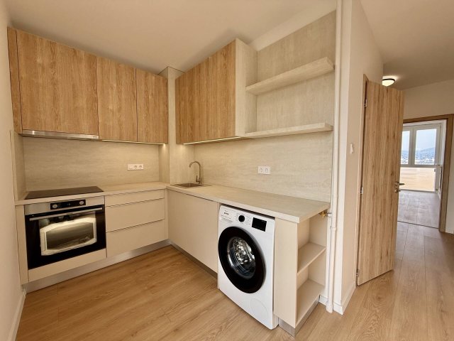 Eladó téglalakás, Pécsett 59.9 M Ft, 3 szobás