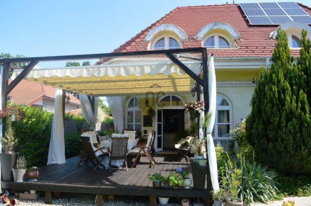 Eladó ikerház, Budapesten, XVIII. kerületben 195 M Ft, 5 szobás