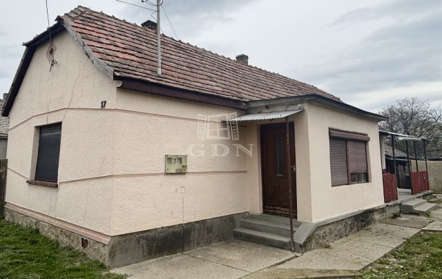 Eladó családi ház, Pörbölyön 9.9 M Ft, 3 szobás