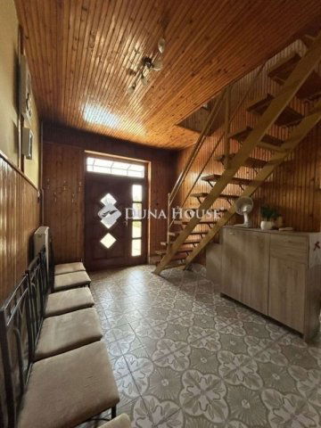 Eladó családi ház, Monoron 110 M Ft, 4 szobás