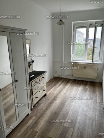 Eladó téglalakás, Budapesten, XI. kerületben 82.8 M Ft, 2 szobás
