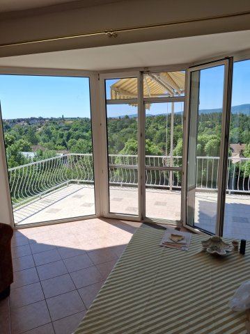 Eladó családi ház, Szentendrén 215 M Ft, 6 szobás