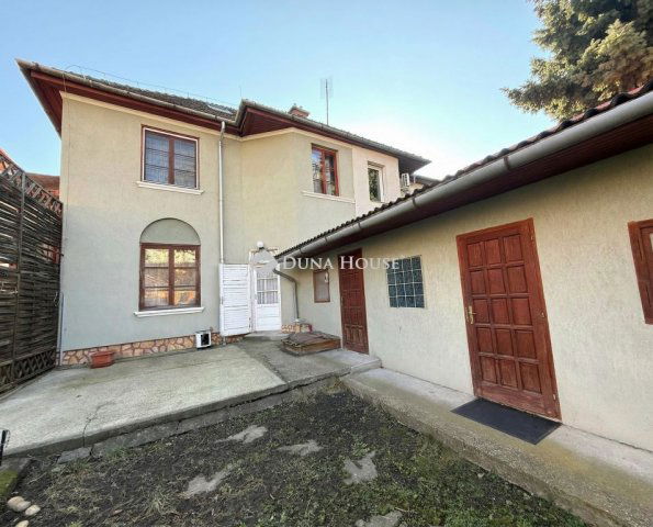 Eladó ikerház, Budapesten, XI. kerületben 215 M Ft, 7 szobás