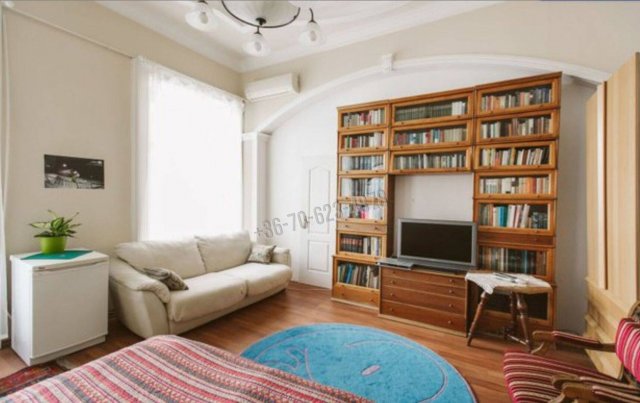 Eladó téglalakás, Budapesten, V. kerületben 178 M Ft, 2+1 szobás