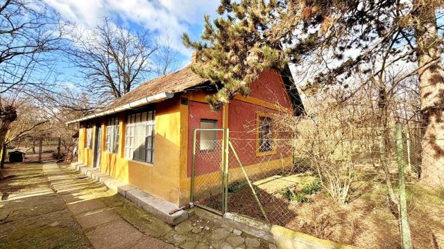 Eladó családi ház, Dabason 18.99 M Ft, 1 szobás
