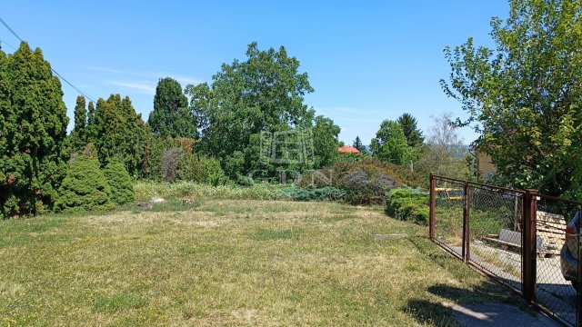 Eladó telek, Budapesten, III. kerületben 359 M Ft