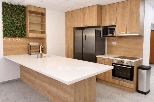 Eladó téglalakás, Budapesten, XI. kerületben 199 M Ft, 4 szobás