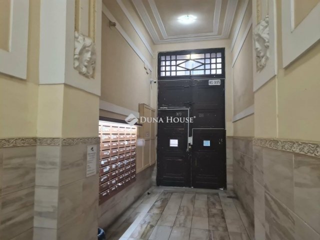 Eladó téglalakás, Budapesten, IX. kerületben 69.9 M Ft, 2 szobás