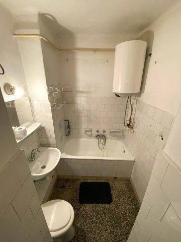 Eladó téglalakás, Marcaliban 19.9 M Ft, 1 szobás