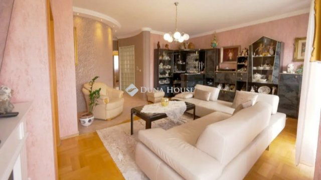 Eladó téglalakás, Nagykanizsán 79.9 M Ft, 3 szobás