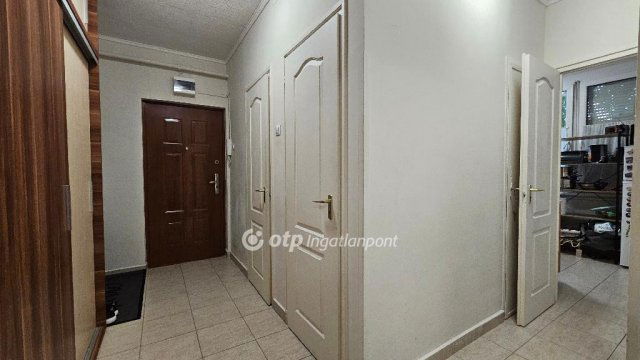 Eladó téglalakás, Egerben 46.9 M Ft, 2 szobás