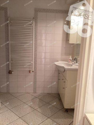 Eladó téglalakás, Kecskeméten 54 M Ft, 2 szobás