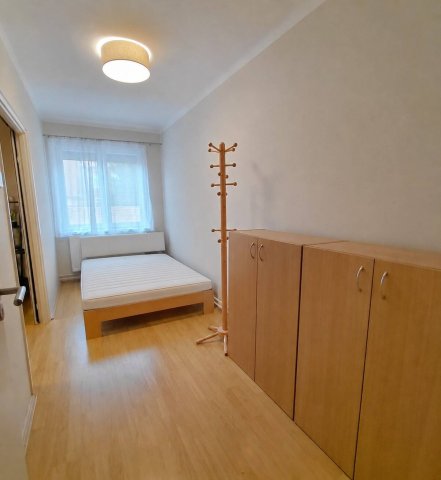 Kiadó téglalakás, albérlet, Pécsett 190 E Ft / hó, 1+1 szobás