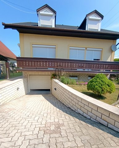 Eladó családi ház, Zalaegerszegen 136 M Ft, 7 szobás